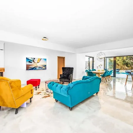 Decor Creates A Stylish But Relaxing Almosphere Βίλα Mellieħa